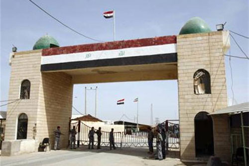 el paso fronterizo Al Walid La bandera iraquí vuelve a ondear en Al Walid
